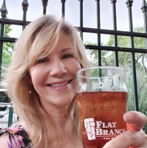 Meet your Posher, Pamela